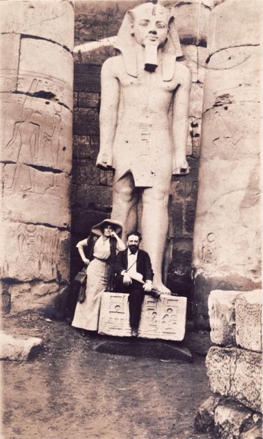 De Egyptische staatsloterij had veel prijzen in natura. Maar je moest ze wel thuis krijgen natuurlijk...